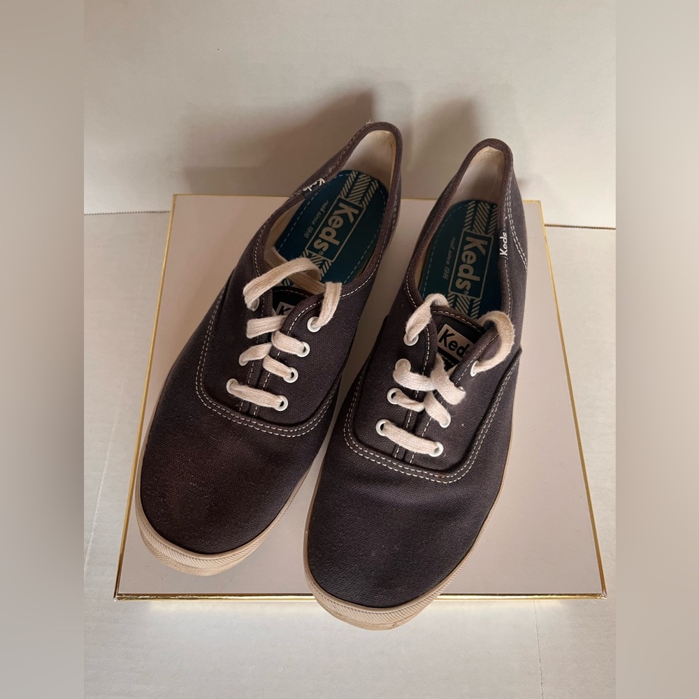 KEDS Sneakers Size 9